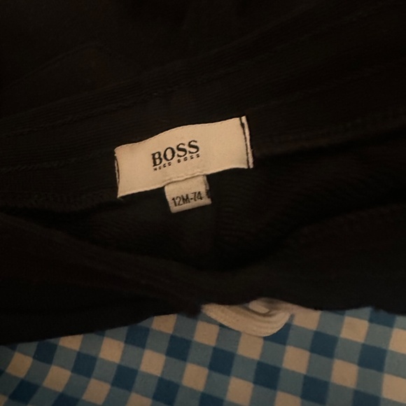 Hugo boss joggers - Picture 3 of 8